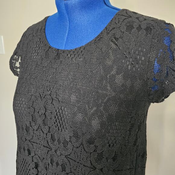 Black Lace A-Line Short Sleeve Cocktail Dress Size Med - Picture 2 of 3